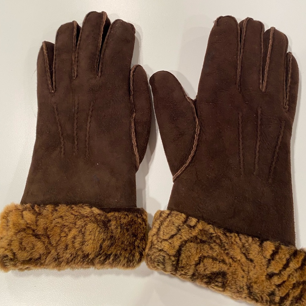 Women’s one size Brookes Brothers gloves